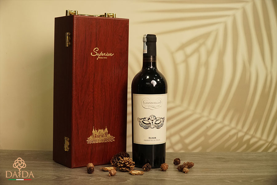 Ruou-vang-do-Y-cho-nu