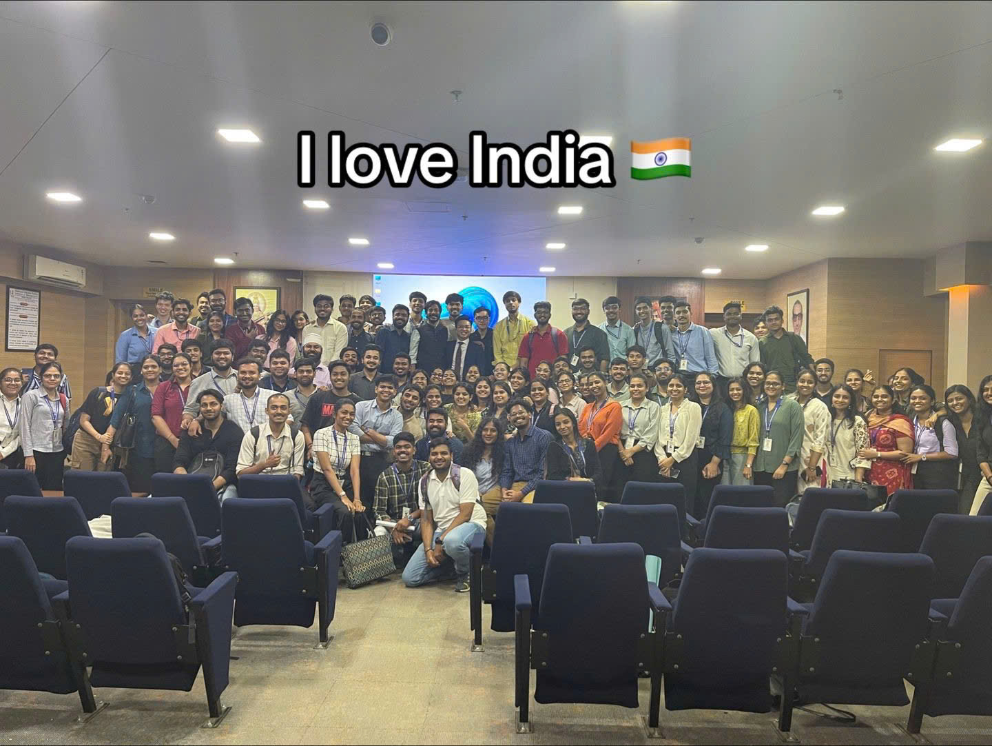 z6496602333065_9af5e90f2576400629f2d8a2c7915bcf